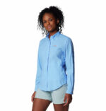 a woman wearing a blue shirt