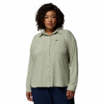 a women wearing a brown Silver Ridge Utility Long Sleeve Shirt