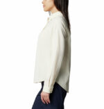 a women wearing a white Silver Ridge 3.0 Long Sleeve Shirt