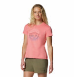 A women wearing a pink graphic t-shirt