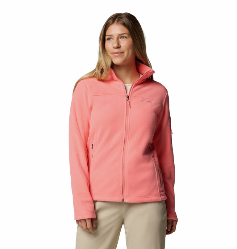 A women wearing a pink fleece full zip fleece