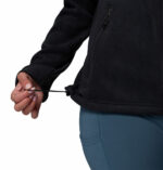 a women wearing a Black Fast Trek II Jacket