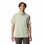a man wearing a brown Utilizer Polo Shirt