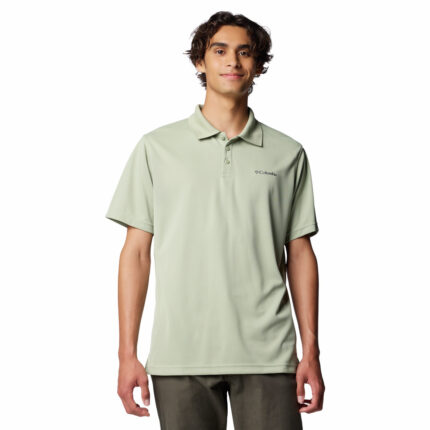 a man wearing a brown Utilizer Polo Shirt