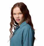 a women wearing a blue Silver Ridge Utility Long Sleeve Shirt