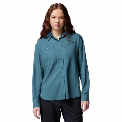 a women wearing a blue Silver Ridge Utility Long Sleeve Shirt