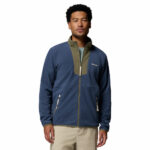 a man wearing a blue green Sequoia Grove Full Zip Fleece