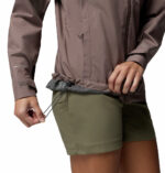 a women wearing a grey Trailborne 2.5L Shell Jacket