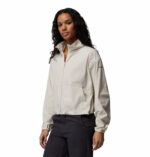 a women wearing a beige Amazestretch Jacket