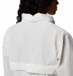 a women wearing a White Trailborne Jacket
