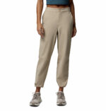 a women wearing brown Shale Ridge Pants