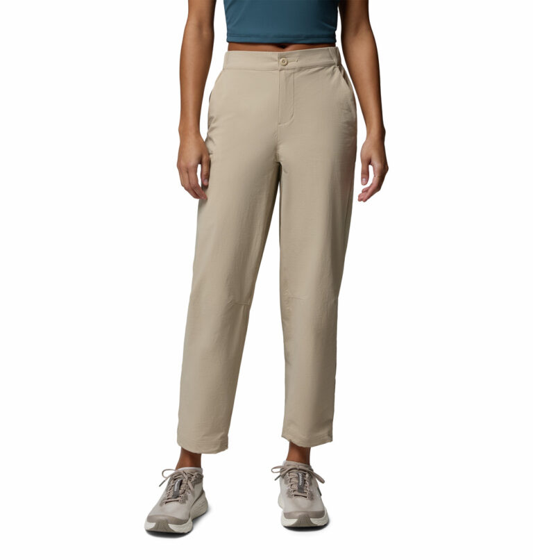 a women wearing brown Shale Ridge Pants