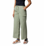 a women wearing a brown Chill Creek Pants