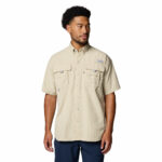 a man wearing a PFG Bahama II Short Sleeve Shirt