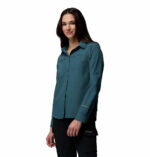 a women wearing a Silver Ridge 3.0 Long Sleeve Shirt