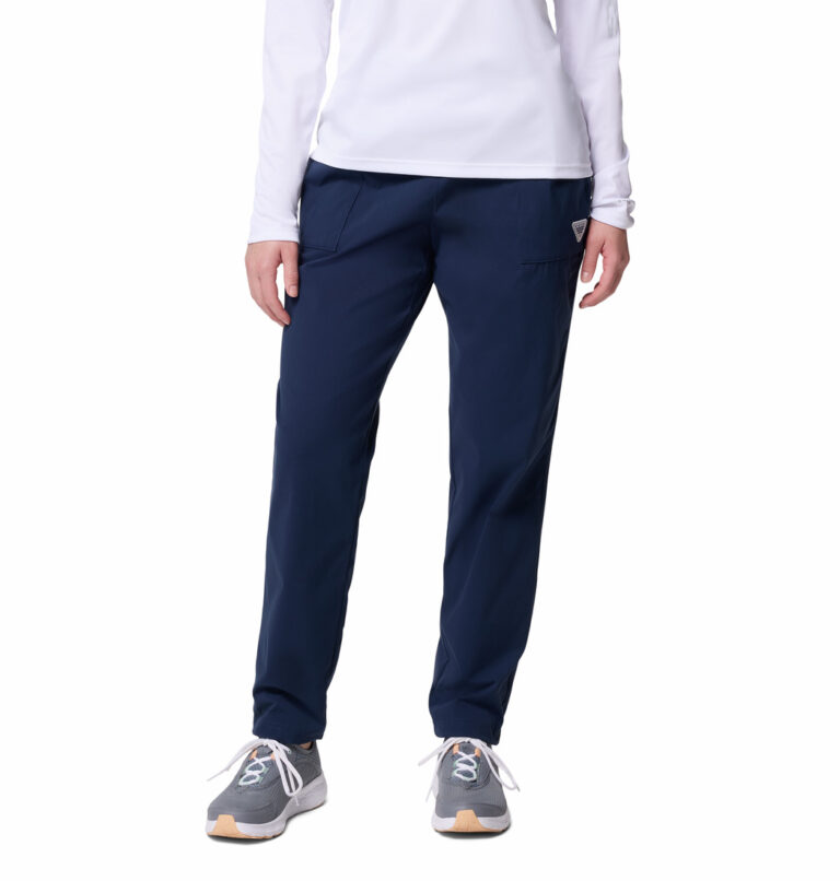 a women wearing PFG Tidal Roamer II Stretch Pants