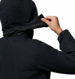 a women wearing a black Bugaboo IV Fleece Interchange Jacket