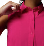 a women wearing a PFG Tamiami Sleeveless Shirt