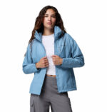 a women wearing a Hikebound II Jacket