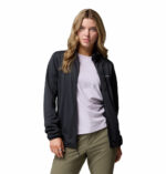 a women wearing a Essential Hike Grid Full Zip Fleece Jacket