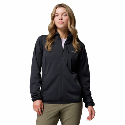 a women wearing a Essential Hike Grid Full Zip Fleece Jacket