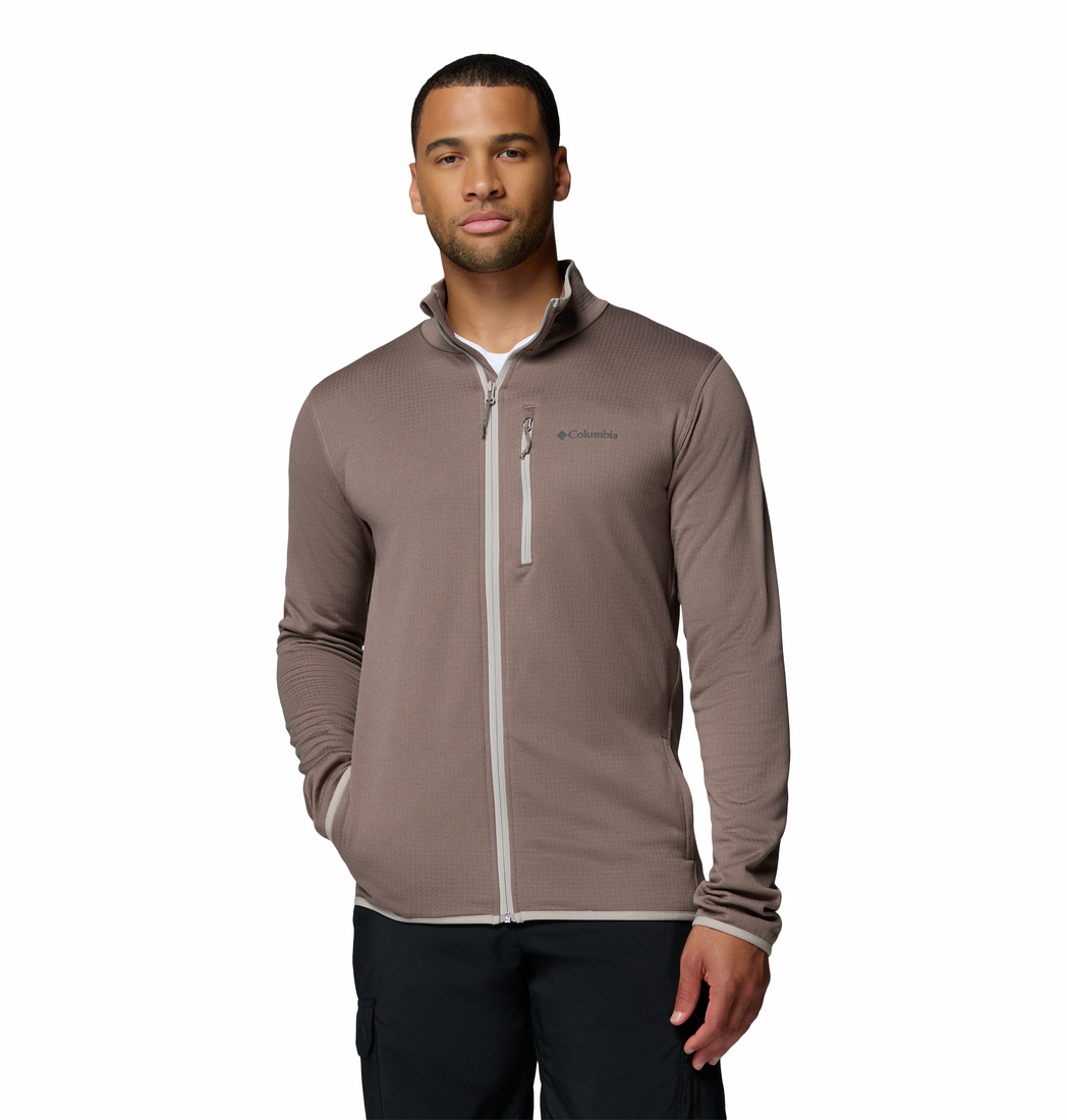 a man wearing a Essential Hike Grid Full Zip Fleece Jacket